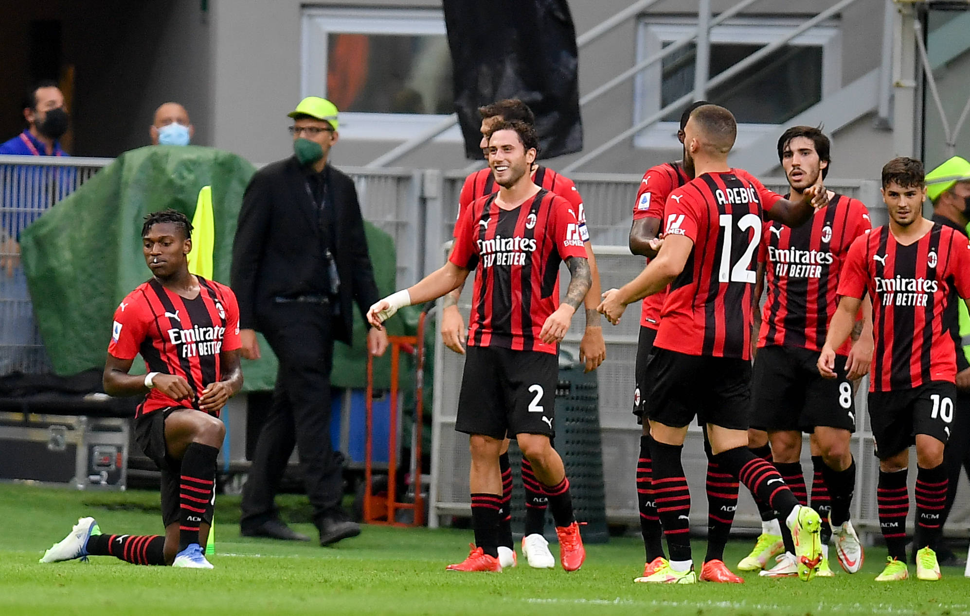 德甲前瞻：勒沃库森阵容齐整，多特上轮联赛惨遭绝平（德甲前瞻：勒沃库森阵容完整，多特上轮遭补时扳平）