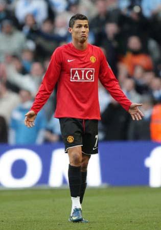 邦本给球队施压，高价没必要留，辽宁铁人引援受阻 李金羽发挥人脉