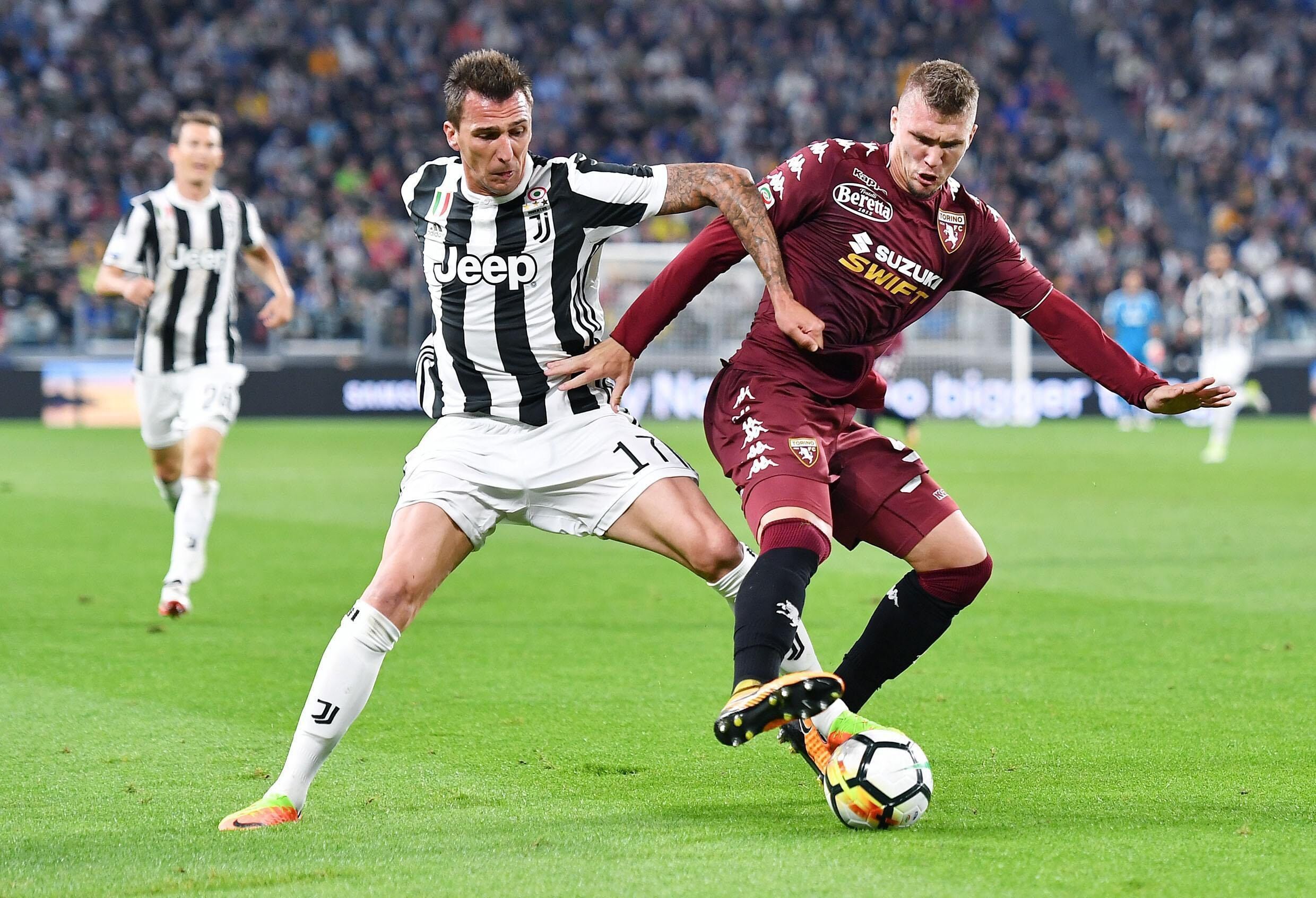 意媒：米兰有意乔纳森-戴维，但尤文不愿意在冬窗出售