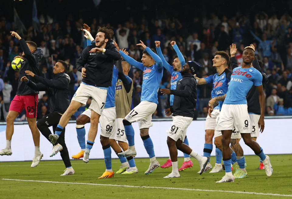 另类追星！美女主持张纯烨与偶像张稀哲一起合拍舞蹈视频