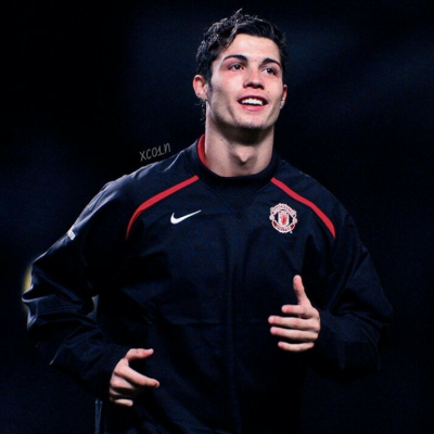 篮球湖人球员场上表现赢得媒体好评