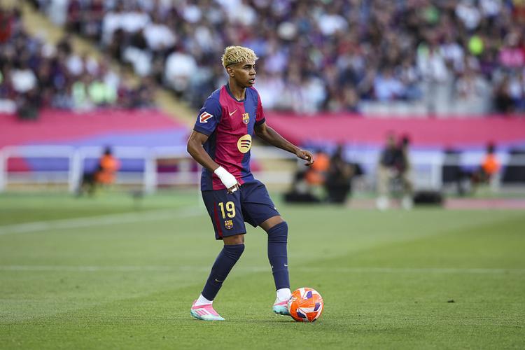 国家队征召！感谢邵佳一指导为青岛足球书写的精彩篇章（入选国足！致谢邵佳一指导为青岛足球谱写的辉煌篇章）