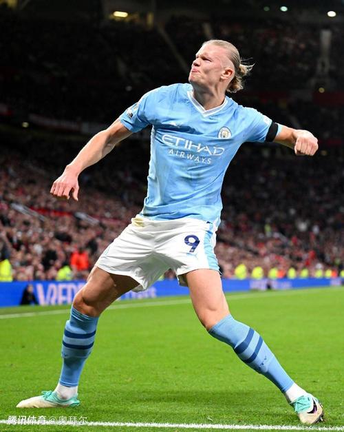 国安刚拿到足协杯冠军，就要给新帅准备三份引援大礼，值得期待（国安捧起足协杯，新帅将获三重引援厚礼，拭目以待）