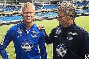 莫雷托：那不勒斯对迪乌夫有意，但球员冬窗不会离开国米