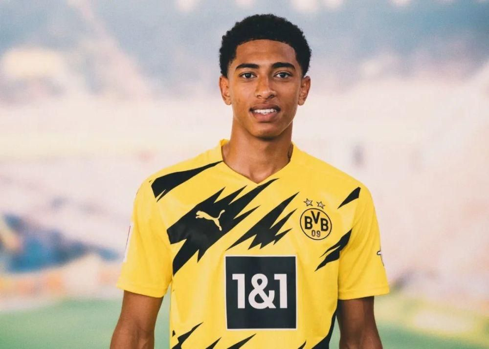 场均得分25+球员效率榜：里夫斯高居历史第二，仅逊约基奇