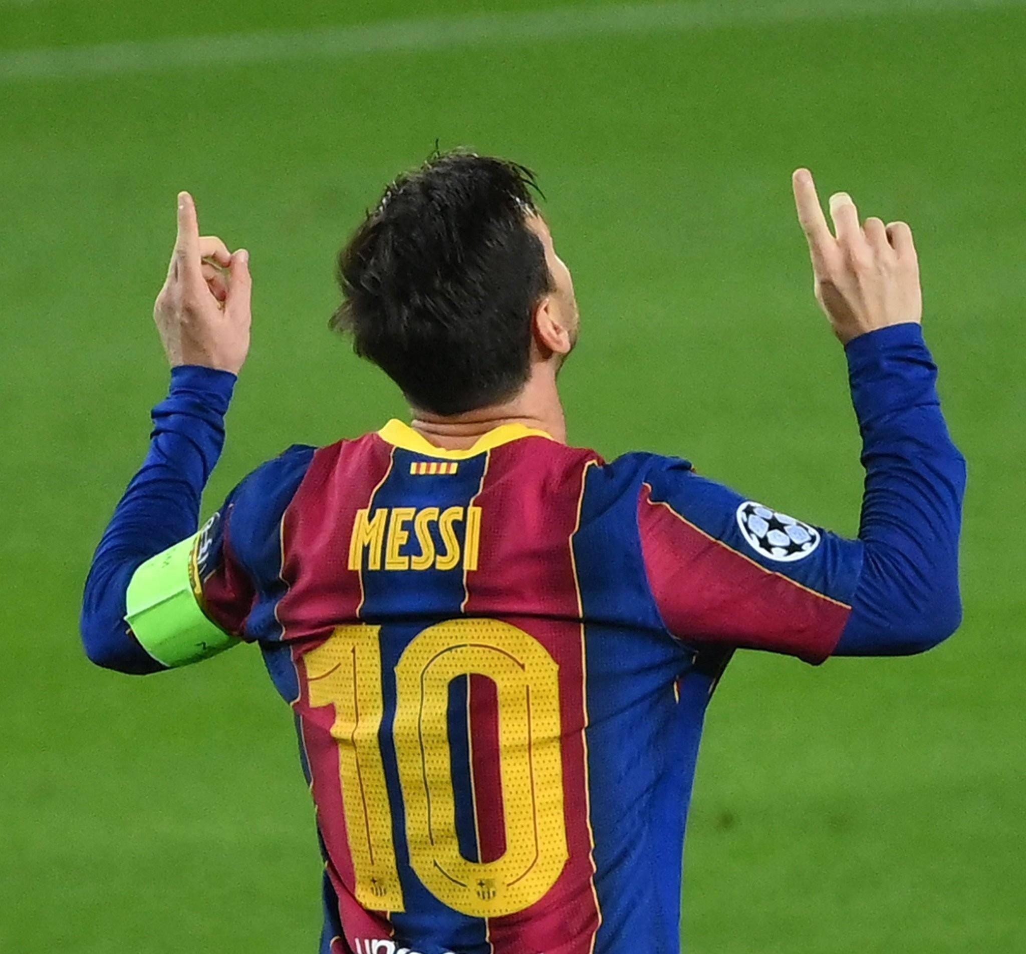 相似度99%！巴萨国王杯对手球员长相酷似拉莫斯，迅速外网走红（巴萨国王杯对手球员与拉莫斯神似，因撞脸在海外社媒火速走红）