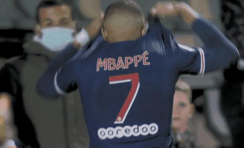 阿利松妻子晒术后照，阿利松此前因个人事务返回巴西