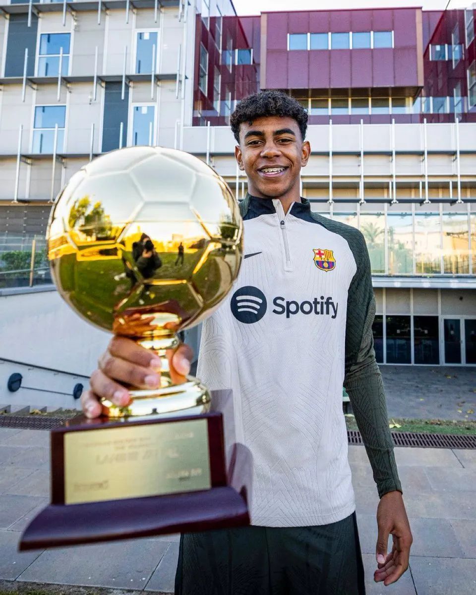 意大利女排3-0美国，晋级四强，队员疯狂庆祝，埃格努20分得分王