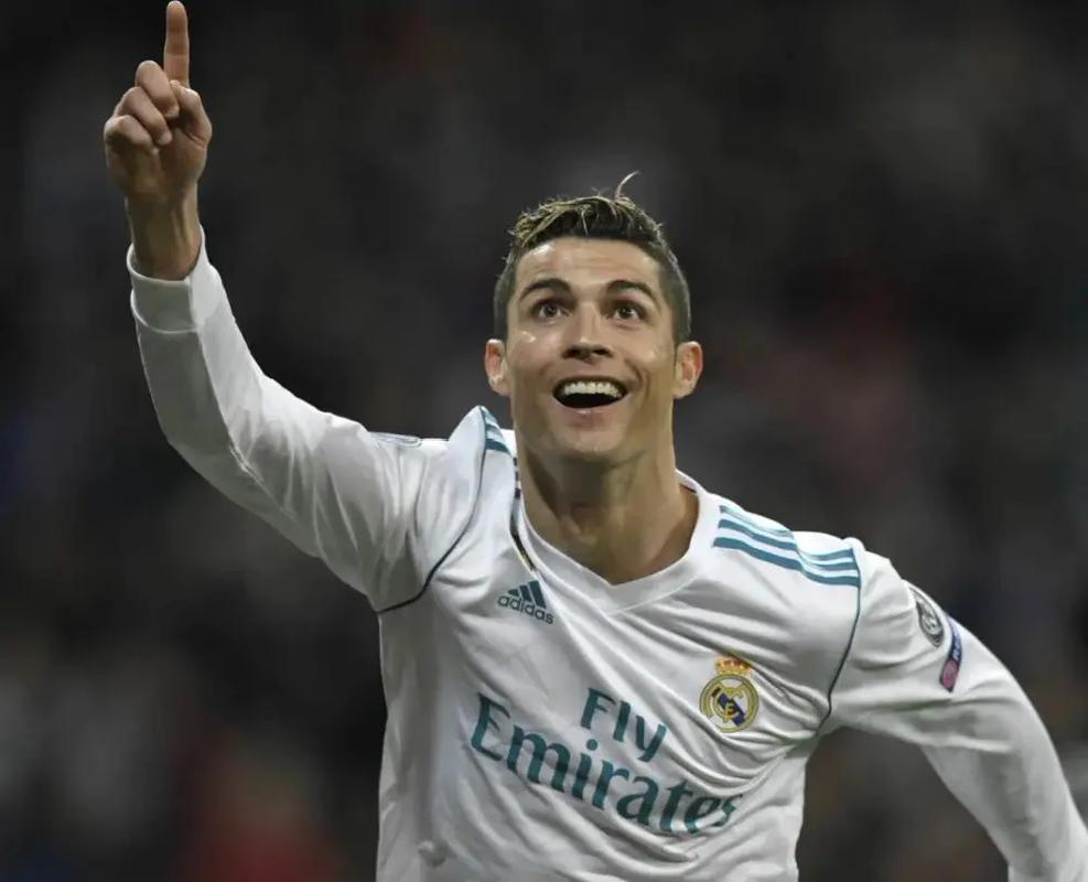 凯恩：点球前我确实碰到了对手的脸；拜仁之前杯赛成绩不理想