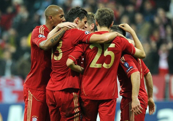 英媒：曼联拟定了约10人的引援名单，大部分来自其他联赛（英媒：曼联已拟定近10人引援清单，多数来自其他联赛）