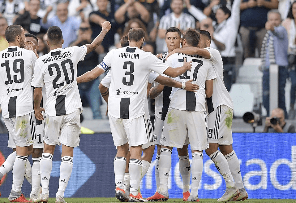 罗马诺：莱万不在迈阿密国际2026年的引援候选名单中（罗马诺：莱万未列入迈阿密国际2026年引援名单）