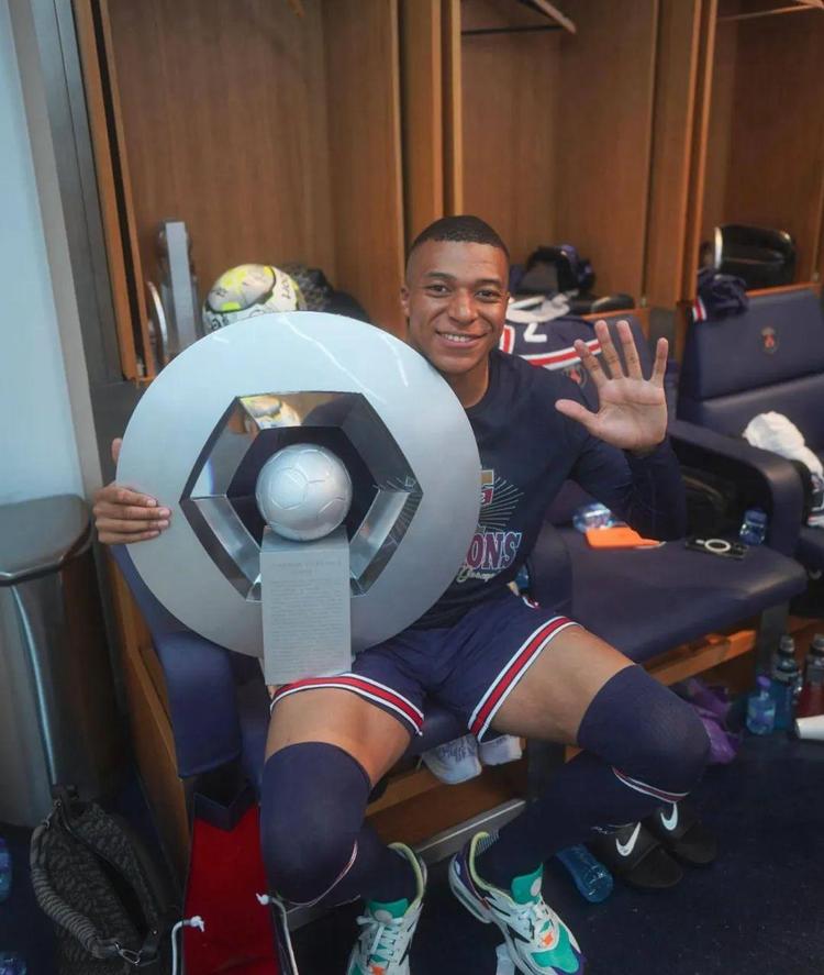 北京时间12月10日20：15，亚冠精英二级联赛小组赛将迎来收官战。（亚冠精英二级联赛小组赛收官战将于北京时间12月10日20：15开球）