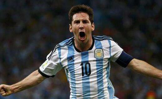 队报：奥纳西的俱乐部生涯不顺，不过却是摩洛哥不可或缺的球员（队报：俱乐部境遇不佳，奥纳西仍是摩洛哥阵中的关键人物）