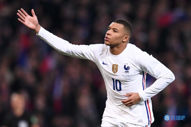 十人多特1-1弗赖堡跌至德甲第三 小贝林厄姆染红霍勒精彩凌空侧勾（少打一人多特1-1弗赖堡降至德甲第3 小贝林厄姆染红霍勒凌空侧勾）