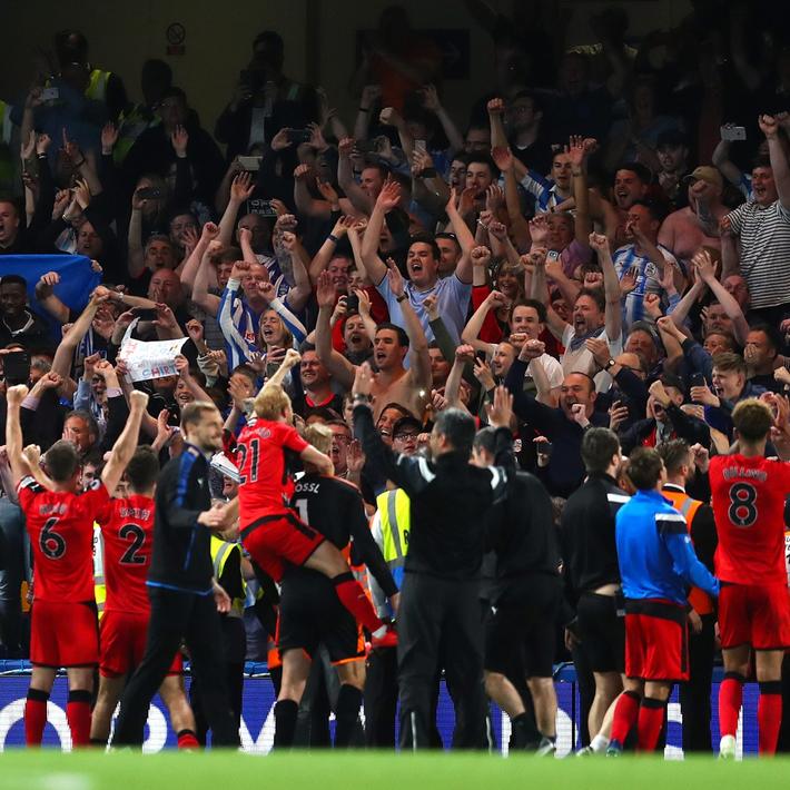 海港亚冠赛前Vlog：吉祥物伊戈已量产；林皇再度作客上海滩（海港亚冠备战Vlog：伊戈吉祥物量产上线，林皇再临上海滩）