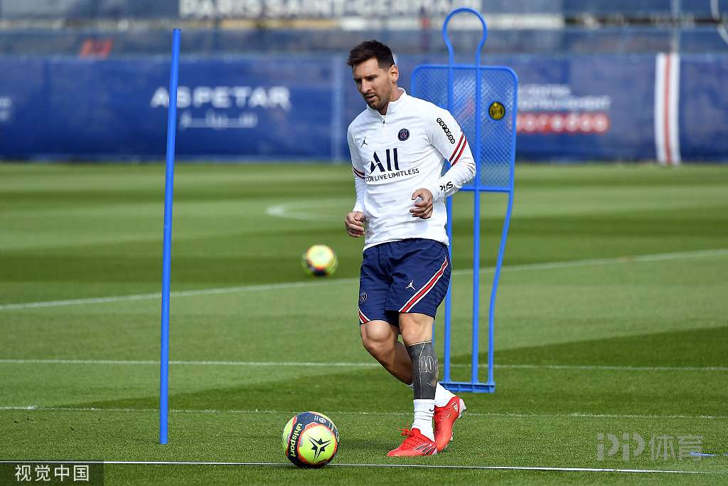 罗体：斯帕莱蒂重回那不勒斯全程遭嘘，球迷不原谅他执教尤文